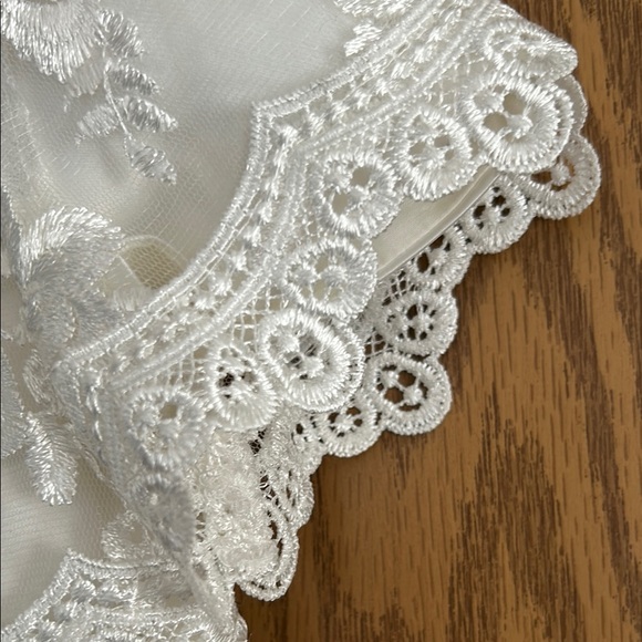 White baptism gown 12-18 months - Picture 6 of 7